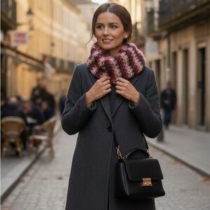 BCBG generation Loop‎ scarf